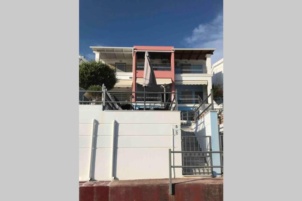 Seafront Lovely House - Kat'S Rentals Loútsa Extérieur photo